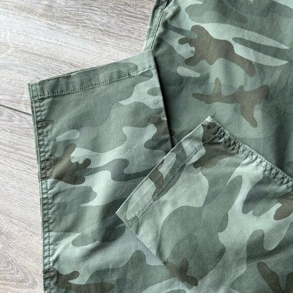 Gap Camouflage Girlfriend Chino  Pants - Picture 8 of 14
